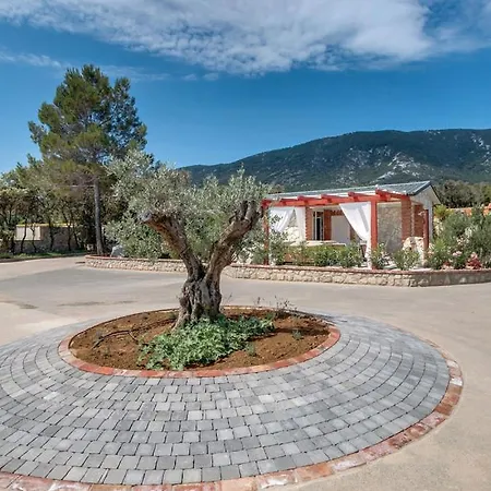 Kuca S Jacuzzijem Mavrinac *