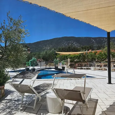 Kuca S Jacuzzijem Mavrinac Nerezine