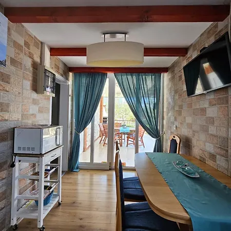 Kuca S Jacuzzijem Mavrinac Villa Nerezine